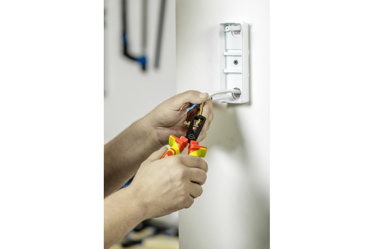 Knaibles vadu tīrīšanai 160 мм, 1000 V