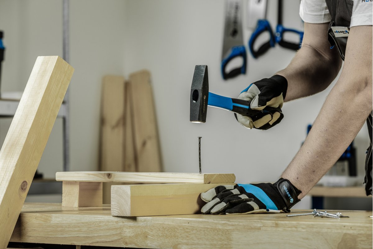 Atslēdznieku āmurs ar stiklašķiedras kātu 300 gr.