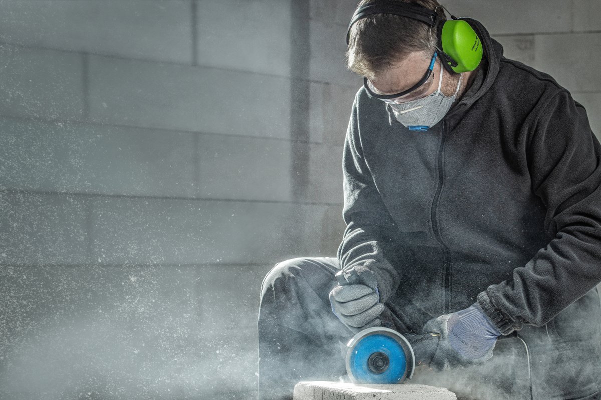 Aizsargmaska ar vārstu 3 gab., FFP2