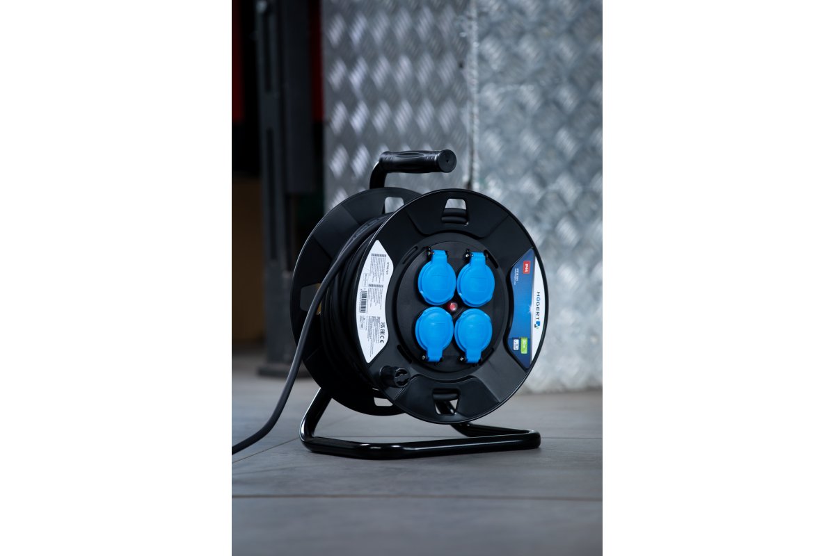 Pagarinātājs spol.30m 4v 3×1,5mm2 HOGERT