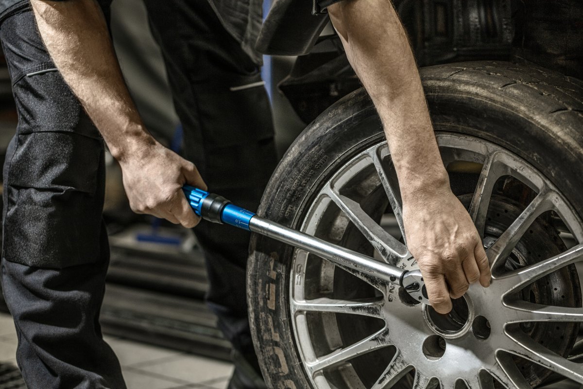 Dinamometriskā atslēga 60-330 Nm