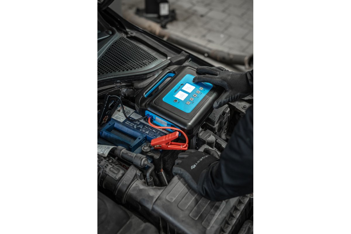 Automašīnas palaidējs ar kompresoru, 400-800A, 10Ah