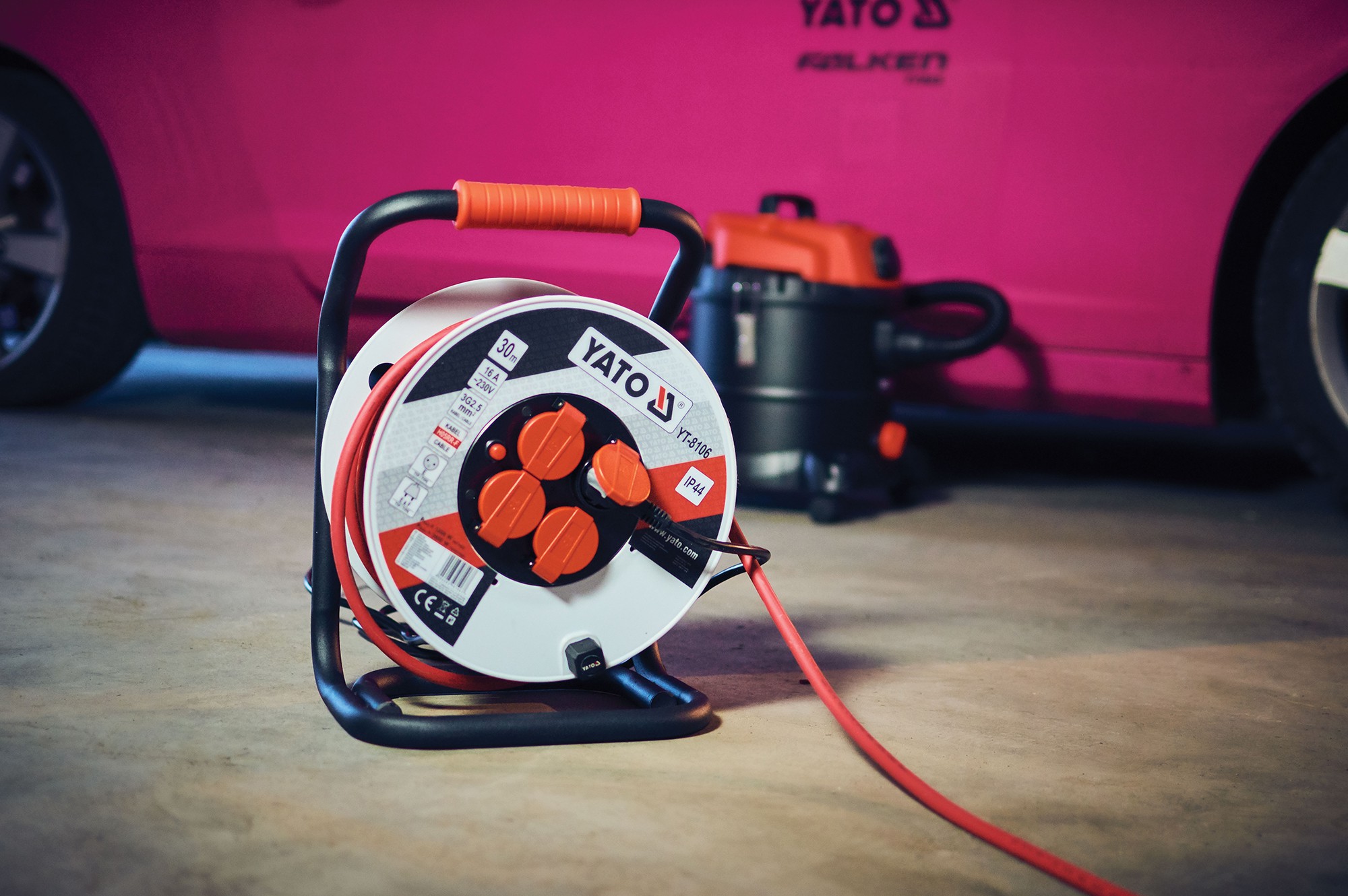 Pagarinātājs ar trumuli 30 m garš kabelis | 3 x 2,5 mm2 (YT-8106) - Image 3