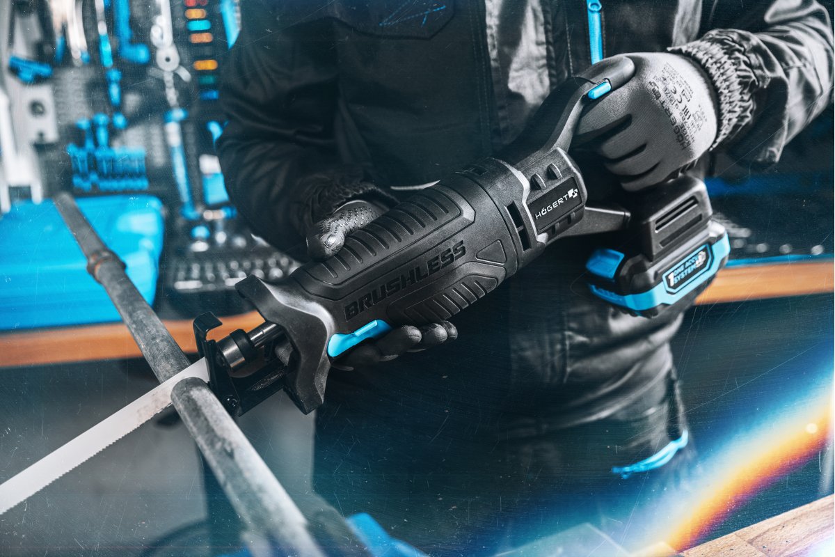 Bezvadu zāģis ar bezsuku motoru, 18V, regulējams ātrums un leņķis, HT2E234-0RS, HOGERT