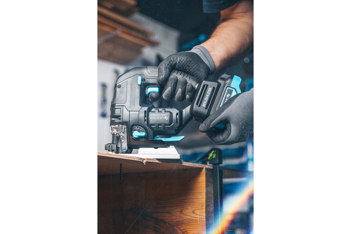 Bezvadu bezsuku figūrzāģis, 18V, 4-pakāpju asmens svārstības, HT2E233-0JS, HOGERT - Image 3